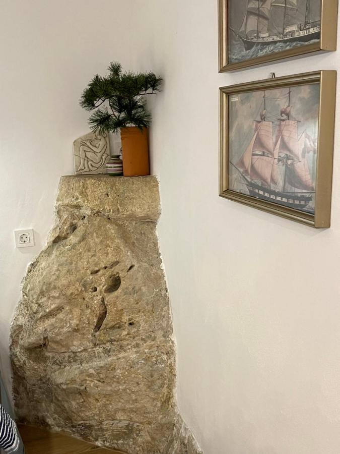 Charming Studio Apartment At House Rustica With Terrace And Nearby Parking Пунат Екстериор снимка