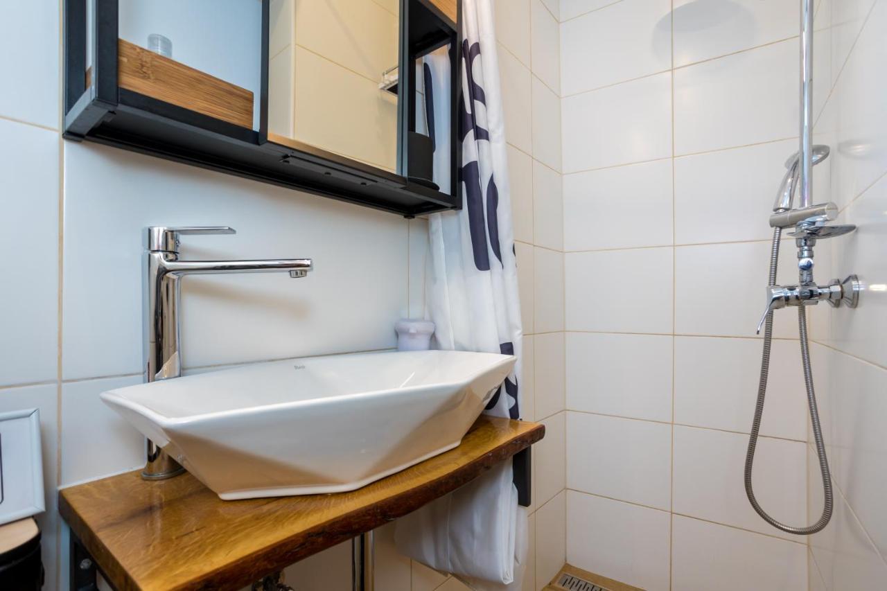 Charming Studio Apartment At House Rustica With Terrace And Nearby Parking Пунат Екстериор снимка